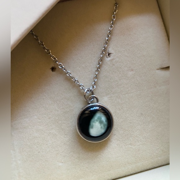 Moon Glow Elegance Necklace in Stainless Steel - Picture 5 of 8